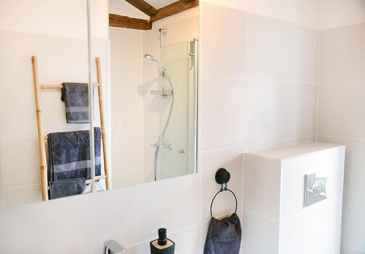 Apartment D & Studio L Dobrinj Zewnętrze zdjęcie
