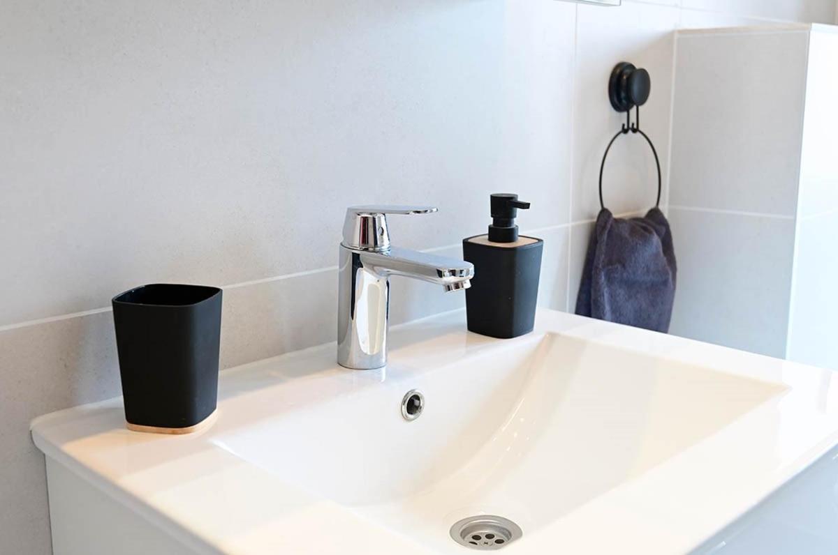 Apartment D & Studio L Dobrinj Zewnętrze zdjęcie